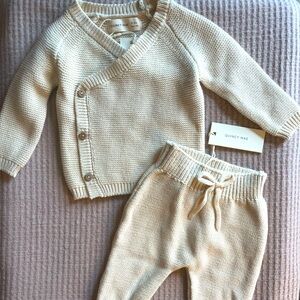 0-3 NWT Ivory Quincy Mae Footed Knit Wrap Top Sweater Set